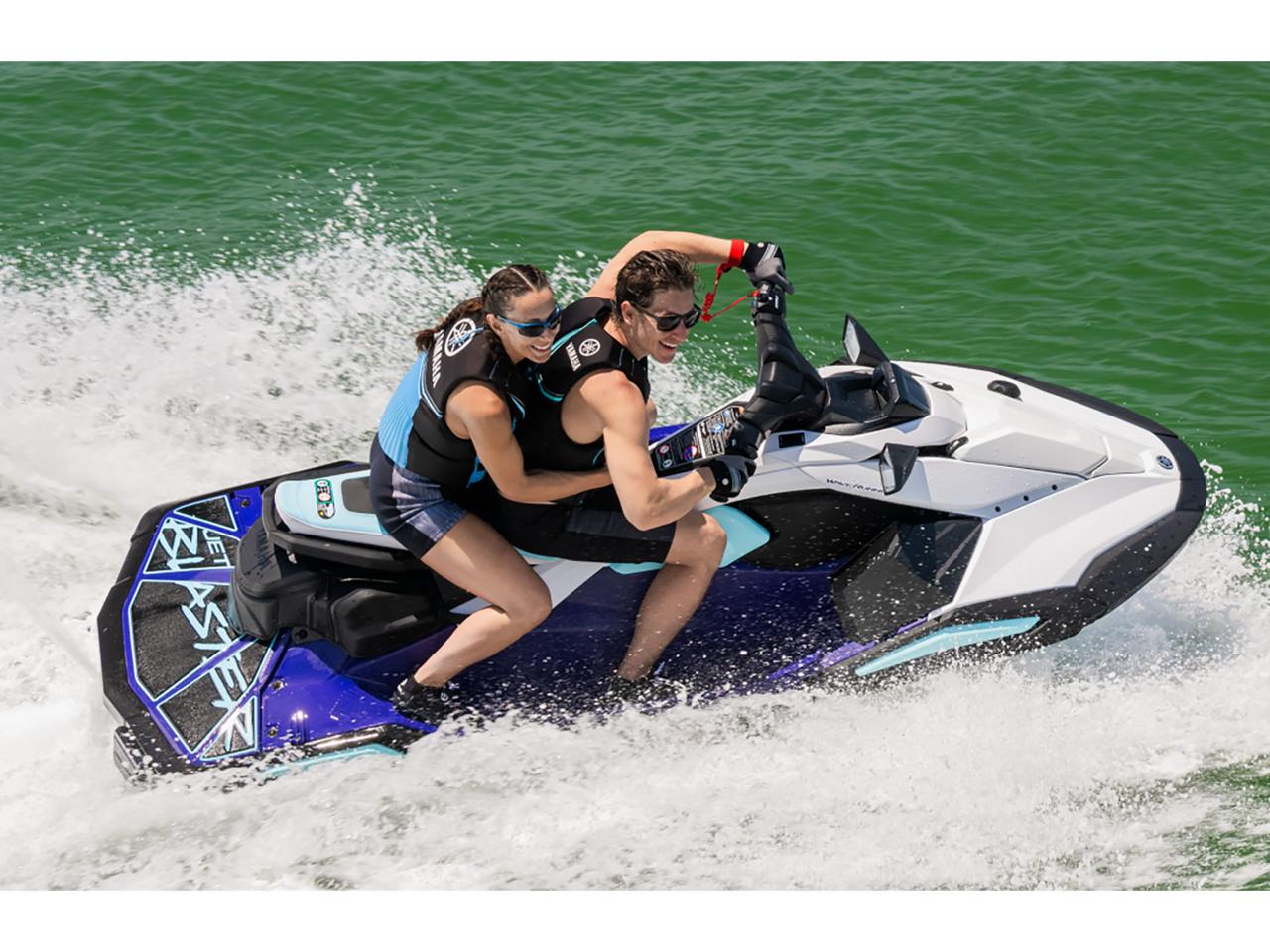Jet ski duo action