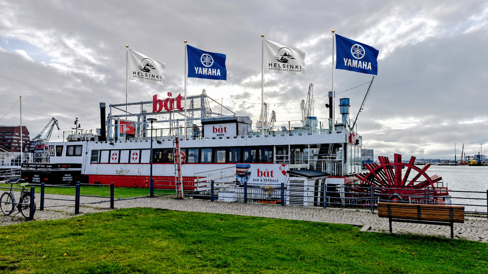 Restaurant Boat BÅT meeting point at Hietalahdenranta, Helsinki